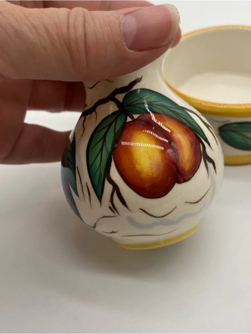 Salt and pepper shakers with caddie - Picture 3 of 10